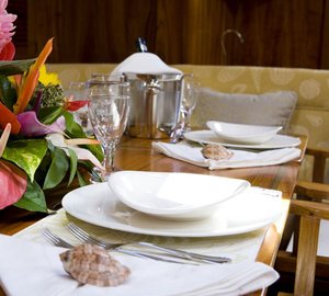 Signe -  Dining Detail