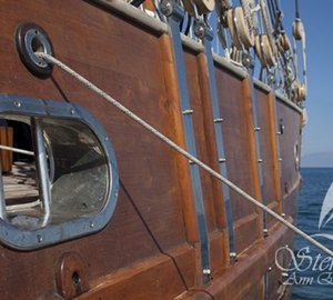 Stereden Ann Esperanz - Side