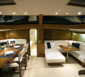 Sunday Morning -  Salon dining option