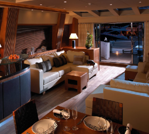Sunseeker Predator 108 - Main Salon