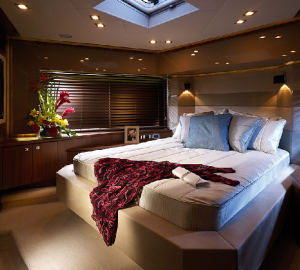 Sunseeker Predator 92 Sport Double Guest Cabin