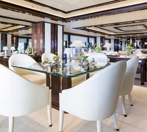Super yacht Illusion V - Dining