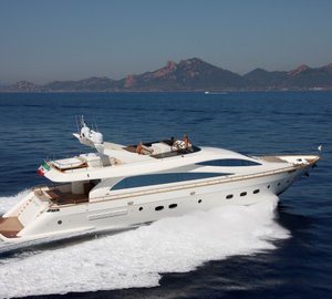 Superyacht Amer 92 - side view