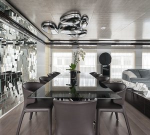 Superyacht ENTOURAGE - Dining