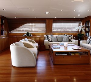 Superyacht Fivea - Saloon