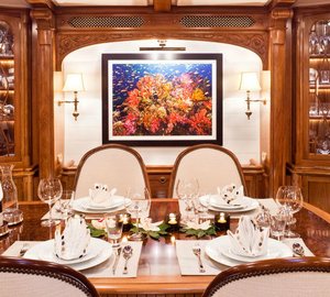 Superyacht Hanuman - Dining