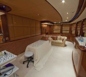 Superyacht TITANIA - Massage Room