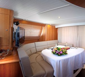 THE CHRISMA -  Dining Table