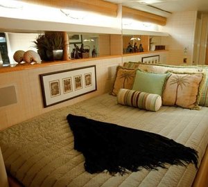 TRES HERMANOS III  -  Starboard Guest Cabin