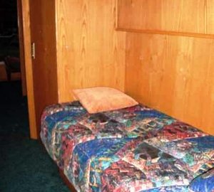 TURNIN LEFT - Single Cabin with Pullman