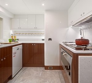Tango 5 Yacht - Galley