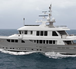 Tango 5 Yacht - side view
