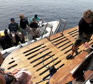 Tiger Blue - briefing on the dive deck