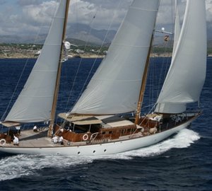Tiziana Under Sail