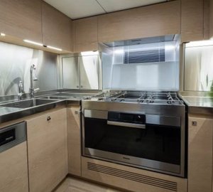 WinWin Yacht - Galley