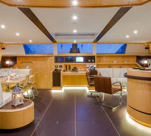 WindQuest Yacht - Interior