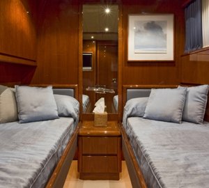 YLANG YLANG - Twin Cabin