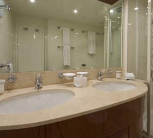 YLANG YLANG - VIP Bathroom