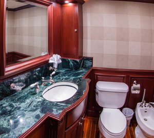 Yacht  REFLECTIONS - Guest ensuite
