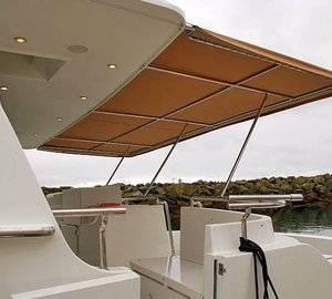 Yacht ADVANTAGE -  Aft Deck Bimini