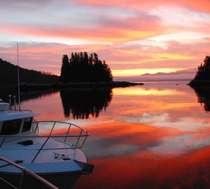 Yacht ADVANTAGE -  Extrodinary Sunset