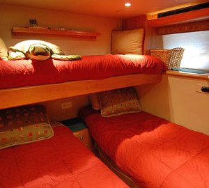 Yacht ADVANTAGE -  Stateroom 2 Twin Beds or 1 Double Bed, + Pullman.