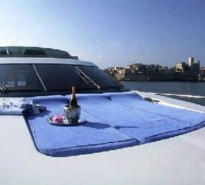 Yacht ALBATROSUN -  Sunpads on Bow