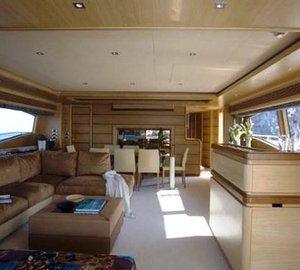 Yacht ANNE MARIE -  Salon looking forward