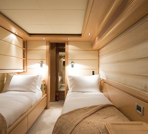 Yacht AQUAHOLIC - Twin Cabin
