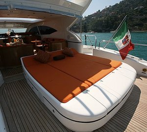 Yacht ASPRA 38 -  Aft Deck Sunpads