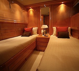 Yacht ASPRA 38 -  Twin Cabin