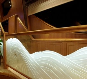Yacht BESAME - Glass Foyer