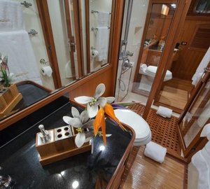 Yacht BLUE HERON - Master Ensuite
