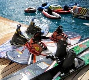 Yacht CATTITUDE -  Water Sport Toys