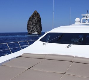 Yacht DELHIA -  Foredeck Sunpads