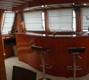 Yacht ELEGANZA -  Salon Bar