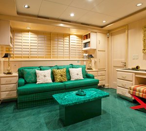 Yacht ISLANDER -  Study with sofa that converts to double bed
