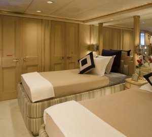 Yacht ISLANDER -  Twin Cabin