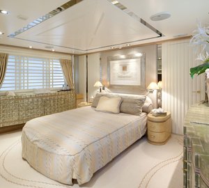 Yacht LA MASCARADE -  Master Cabin