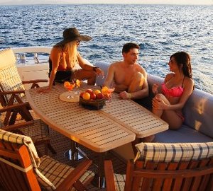 Yacht LUCIGNOLO - Aft Deck Al Fresco Dining