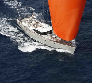 Yacht LUSKENTYRE -  Sailing with Spinaker