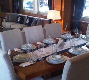 Yacht MERVE - Dining