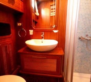 Yacht MIKADO -  Guest Ensuite