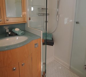 Yacht MORE MAGIC -  Guest Ensuite