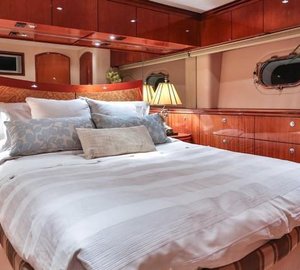 Yacht NO COMPLAINTS - Port Guest Cabin