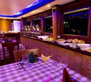 Yacht OCEAN SAPPHIRE -  Formal Dining