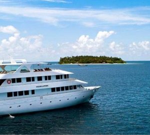 Yacht OCEAN SAPPHIRE -  Main