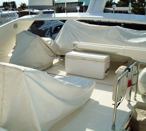 Yacht Paladin Flybride aft