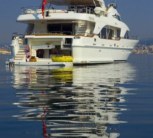 Yacht QUID PRO QUO - Aft View