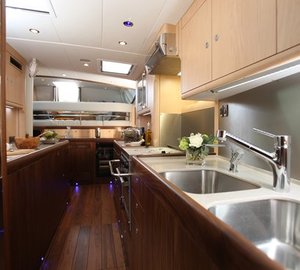 Yacht RAVEN -  Galley